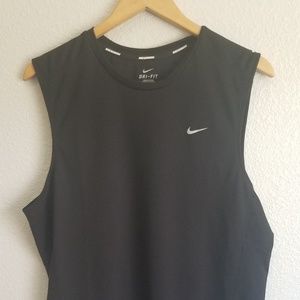 Nike running Men's Dri-fit sleeveless shirt